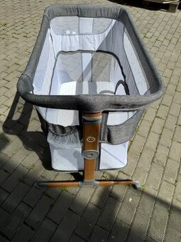 Dětská postýlka MoMi