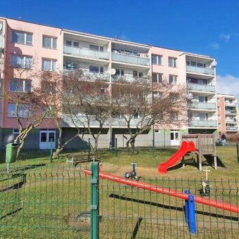 Pronajmu byt 40 m2, Králův Dvůr, Nad Stadionem