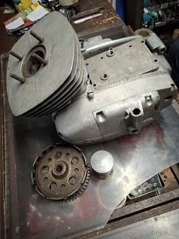 Motor ČZ Motokros 125 typ 984