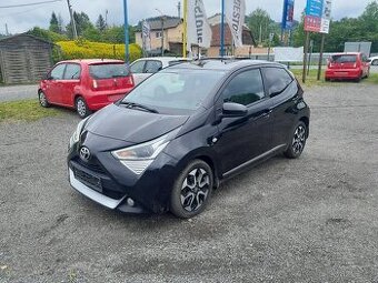 Toyota Aygo 1.0 VVT-i 53KW serviska 2x klíč TOP výbava