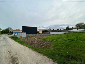 Stavební pozemek Holubice, 1149m2 - 1