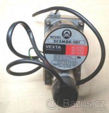 Motor s převodovkou