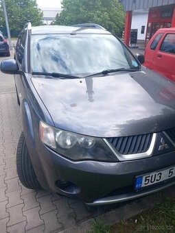 mitsubishi oukledr 2,0 dcti 103 kw. cena 86000kč,