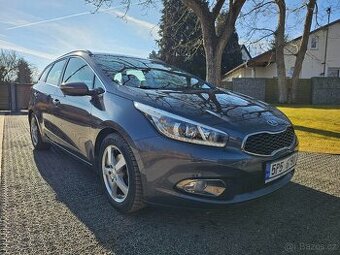 KIA Cee´d Combi SW JD 1,6 GDi Exclusive šedá metalíza 2012