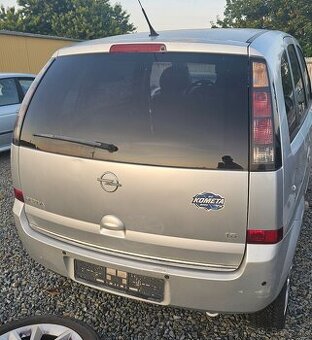 Opel Meriva Z 157 - Zadní dveře