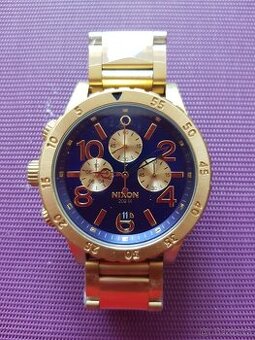 Nixon gold 48-20 chrono nové