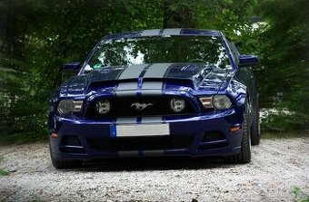 FORD MUSTANG PRONÁJEM