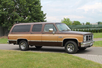 1988 GMC Suburban Sierra Classic 1500 2WD 5.7 V8