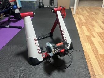 Cyklistický trenažér Elite Novo Force - 1