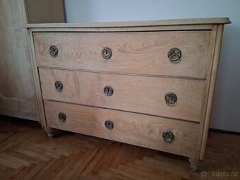 Komoda starožitná