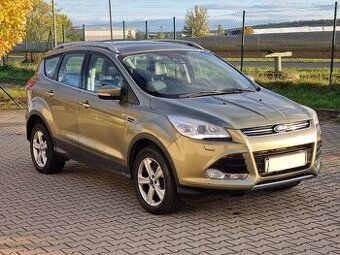 Ford Kuga 2.0 TDCI 120kW rok výroby 2013 ČR serviska