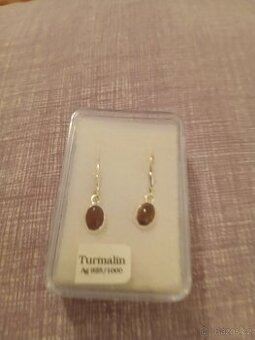 Stribrne visaci nausnice prirodni turmalin