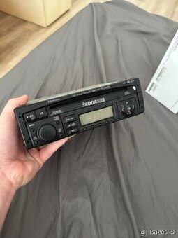 ŠKODA - MUSIC SYSTEM 411✅ autorádio Fabia Octavia Sup