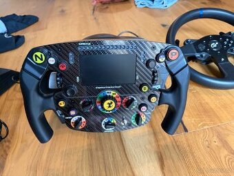 Trustmaster T300 GT edition a Thrustmaster Ferrari SF1000