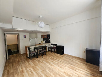 Pronájem 1+kk, 33m2, Praha - Vršovice