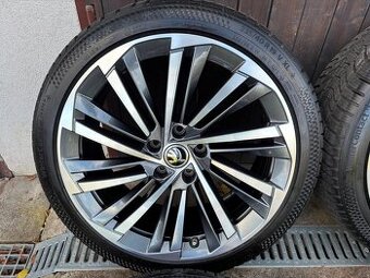 Zimní alu sada Škoda Superb IV 19" 5x112