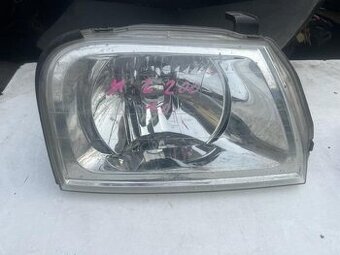 Mitsubishi L 200 -  pravé přední světlo EU