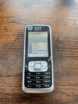 Nokia 6120 Classic - černá , top stav