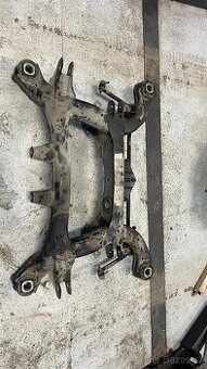 Náprava zadní Bmw x5 e70