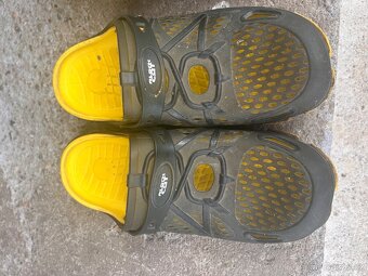 Rybářské pantofle nazouváky  Black Cat