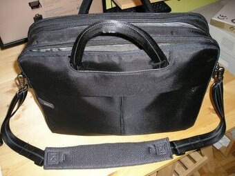 Brašna na notebook.