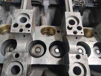 Hlava válců ve 038103373r vw