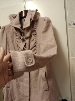 Orsay dámský krátký kabátek s vlnou.Velikost 38.