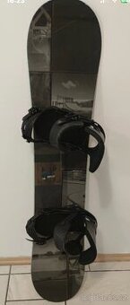 Snowboardový komplet Burton délka 138cm