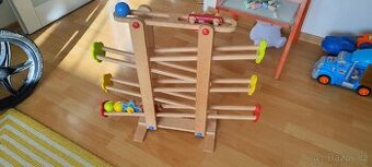 Dřevěná kuličková dráha