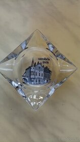 Havlíčkův Brod, masivní starožitný popelník s ruční malbou