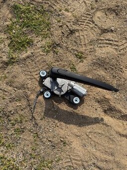 Zadní motorek stěračů Ford Mondeo combi