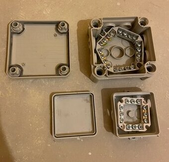 Elektroinstalační elektrické krabice