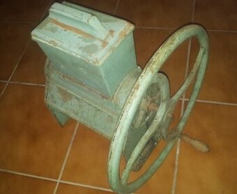 Mlýnek na strouhanku - velký zn. KAD