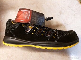 Bezpečnostní (pracovní) obuv S1- nová - velikost 48