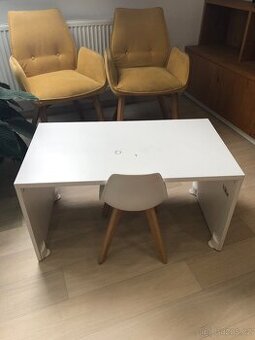 Set - dětský stolek a židlička