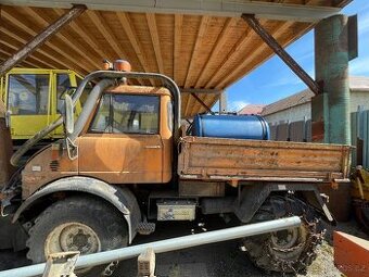 Unimog Mercedes