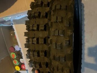 Pneumatiky na enduro 21" a 18"