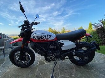 Ducati Scrambler Urban Motard