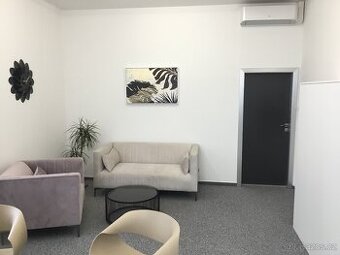 Pronájem slunné kanceláře s klimatizací - Lidická 51 Šumperk