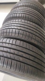 Jako nove 235/55/18 Kumho Crugen, 2023,