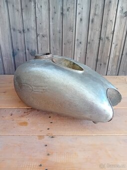 Nádrž Jawa pérák fj 250/350