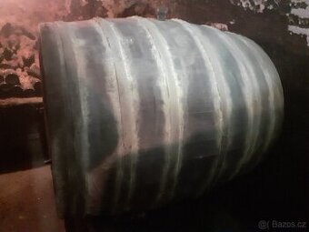 Prodam sudy dreveny 1 kus objem 1150 liter
