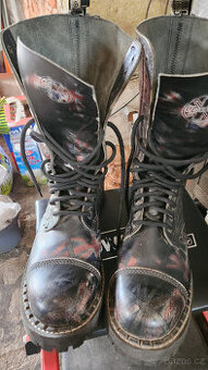 Prodám 15 dírkové boty Steel UK Black