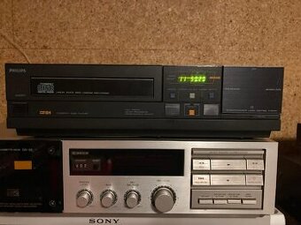 Philips CD 104 versus Philips CD 304