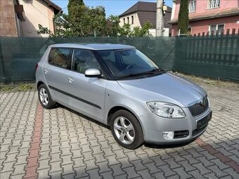 Škoda Fabia 1.616V 77kW 2009 121313km Ambiente AUTOMAT
