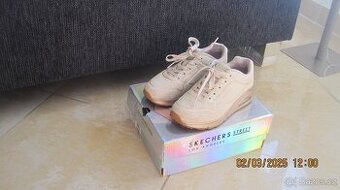 Tenisky skechers, vel. 32/33, lehké, super
