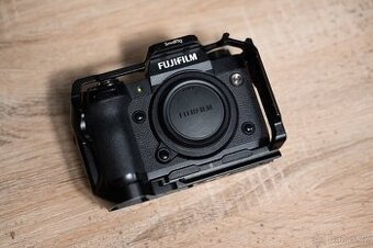 Fujifilm X-H2