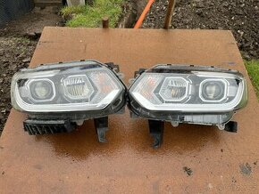 Xenony Renault Alaskan