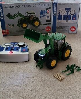 RC traktor Siku Control John Deere 7310R - 1