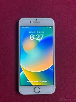iPhone 8 64gb Silver, 100% baterie + sklo